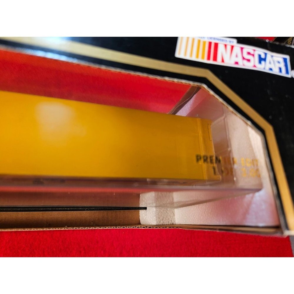 ERNIE IRVAN #4 NASCAR TRANSPORTER 1993 PREMIER LIMITED EDITION 1 OF 3,000 (H32) - Picture 3 of 9